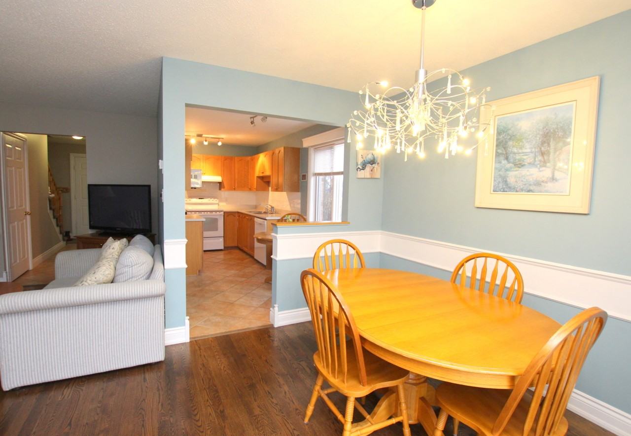 1 Ravenscroft Ct - Photo 3 of 12