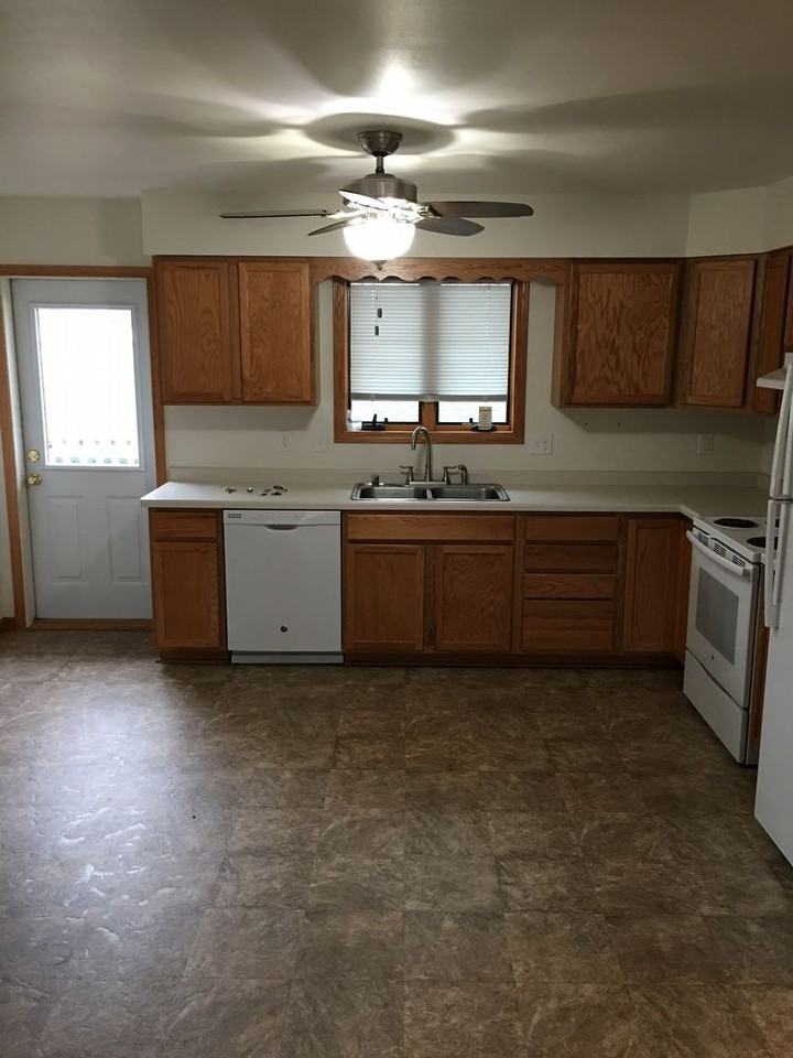 416 Saratoga Ave #3 - Photo 2 of 6