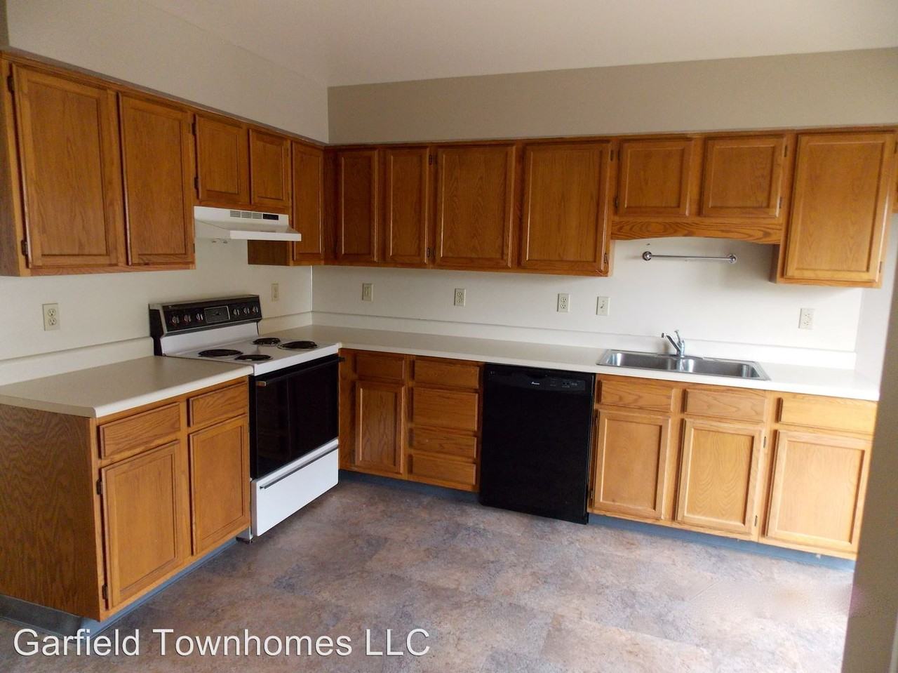 304 S Garfield Ave - Photo 3 of 3