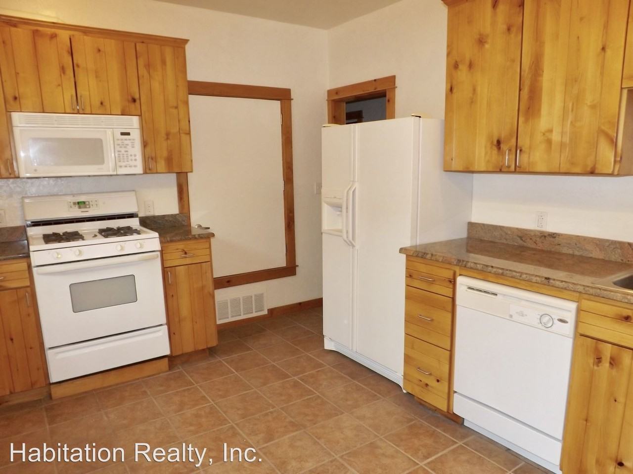 712 N 11th Ave - Photo 3 of 24