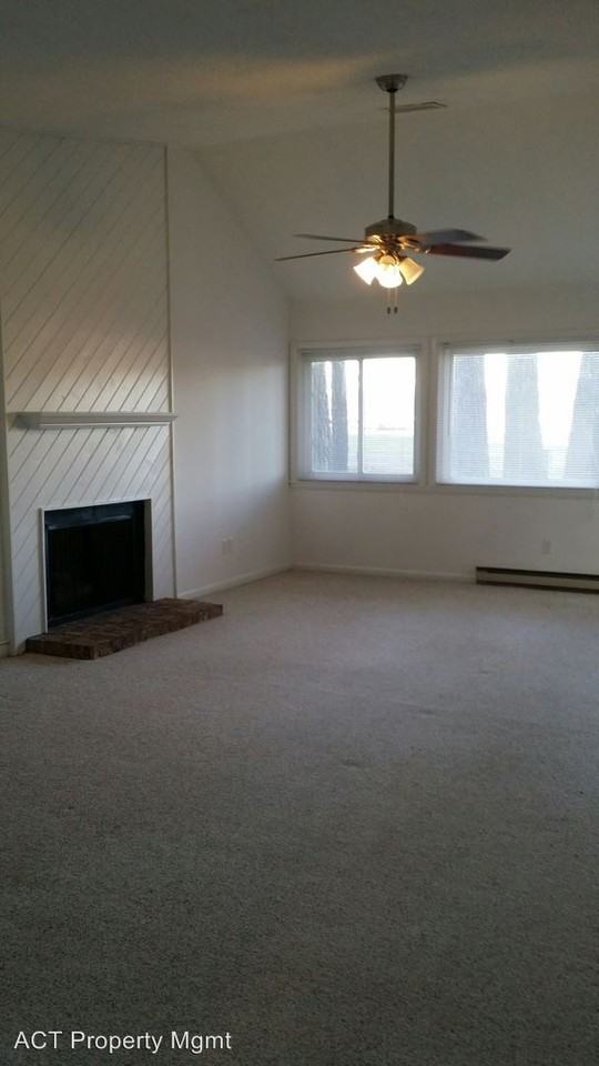 108 Mallard Cove - Photo 2 of 4