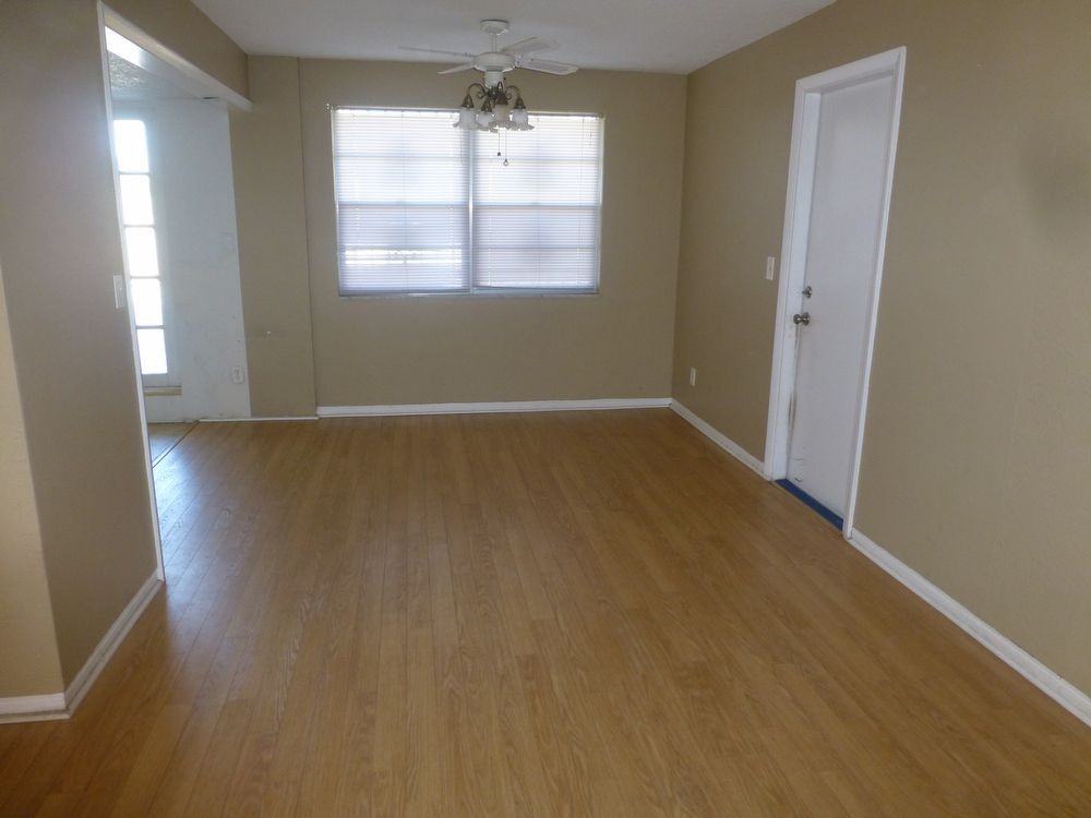 275 Plaza Blvd - Photo 3 of 25