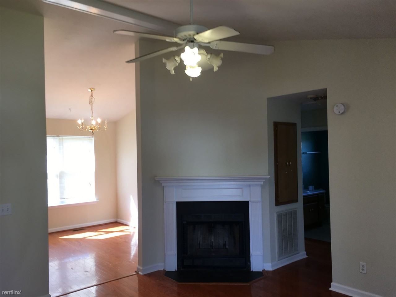 905 Post Oak Dr - Photo 3 of 3