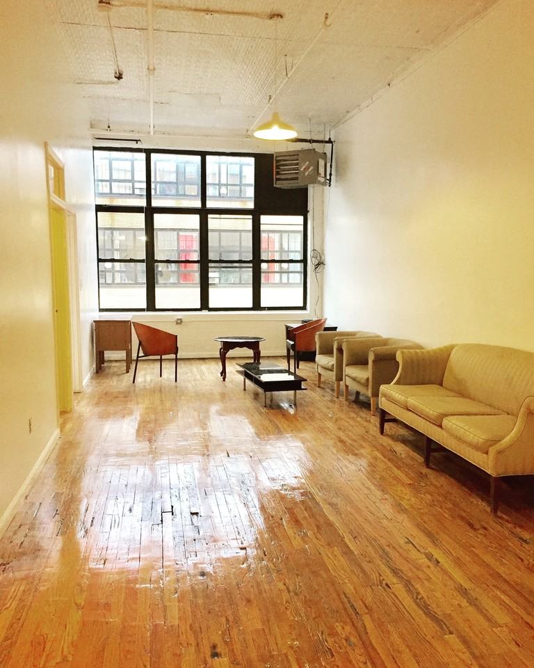 255 McKibbin St #404