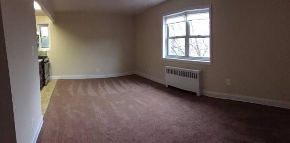 536 Howard Ave #1B - Photo 3 of 5