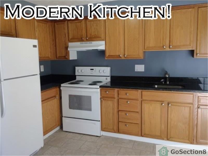 1067 W Lexington St - Photo 3 of 6