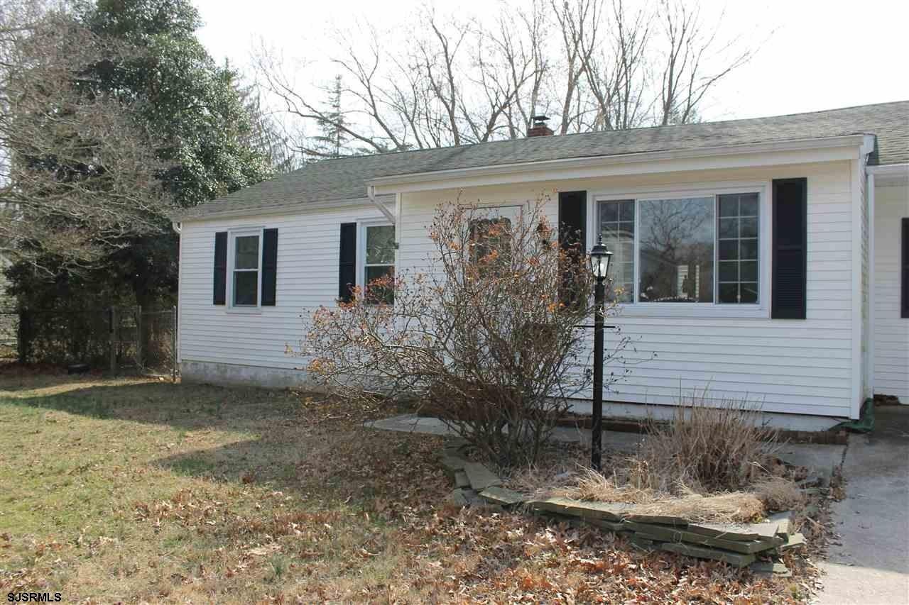 211 Van Sant Ave - Photo 2 of 25