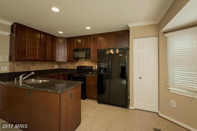 6421 Cherokee Ct - Photo 3 of 30