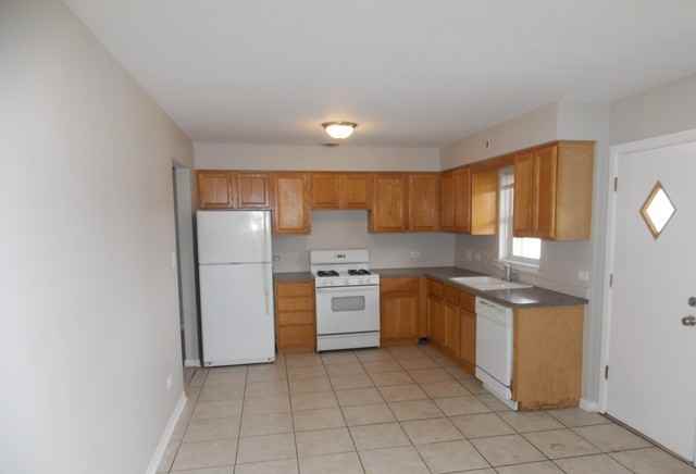 7816 W North Ave #1S - Photo 3 of 9