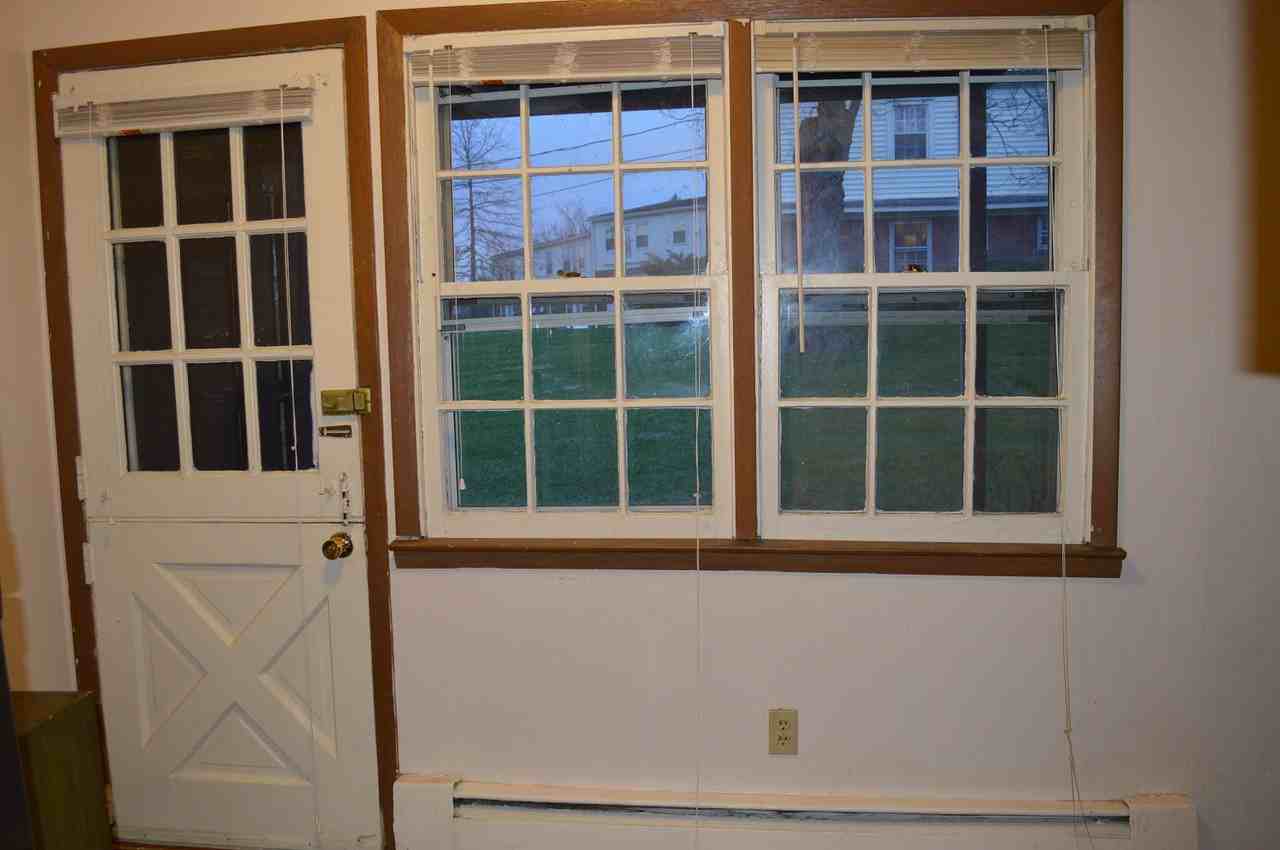 3 Huguenot St - Photo 3 of 9