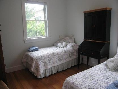 685 Old Montauk Hwy - Photo 3 of 6