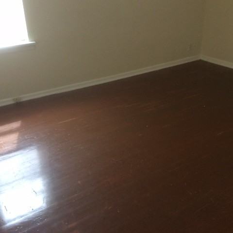 3910 Canterbury Dr - Photo 2 of 8