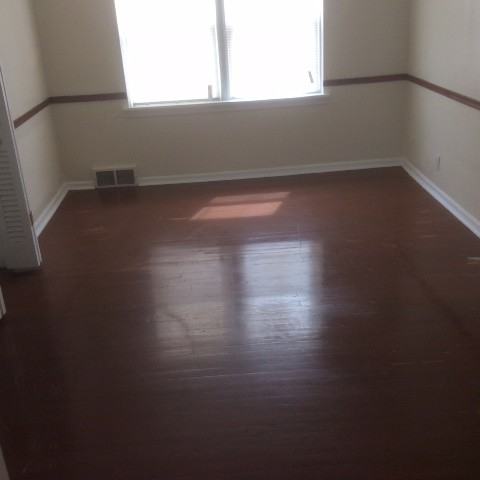 3910 Canterbury Dr - Photo 3 of 8