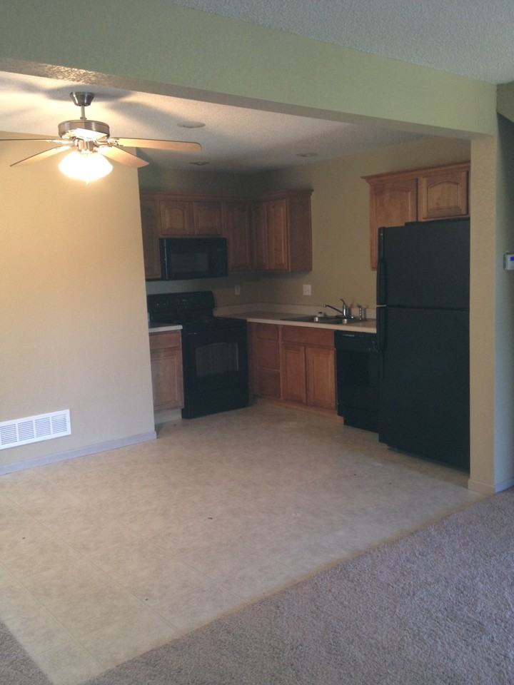 10609 E 46th Terrace - Photo 2 of 6