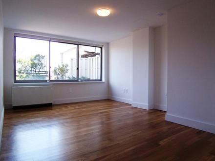 The Fairfax - Photo 3 of 11