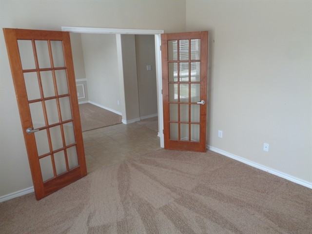 1355 Tanglevine Dr - Photo 2 of 9