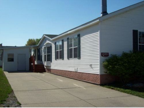 45013 Catalpa Blvd - Photo 2 of 20