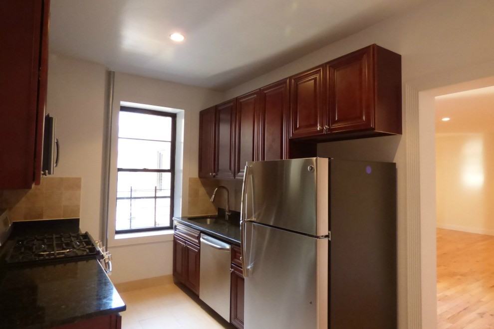 Fort Washington Ave & W 172nd St #C3