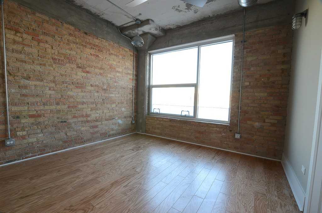 3141 North Sheffield Avenue #415