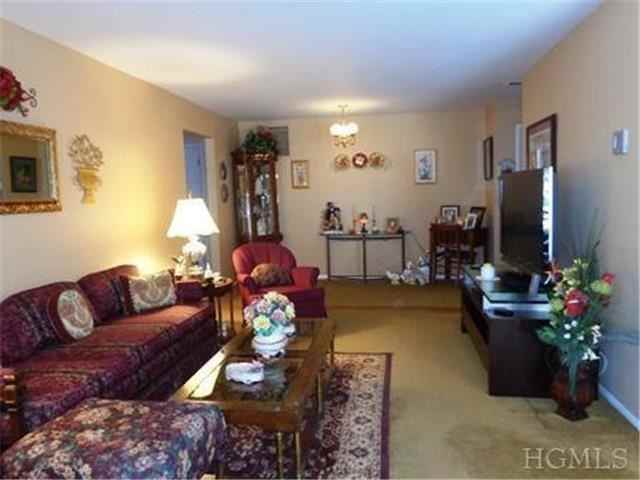 117 Village Rd #A - Photo 2 of 20