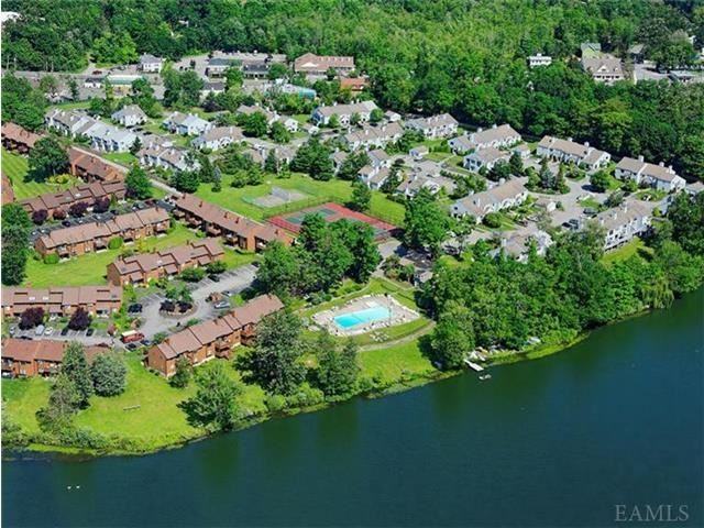 421 Panorama Dr #421 - Photo 3 of 30