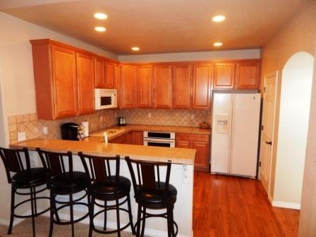 14005 West 84th Place - Photo 2 of 20