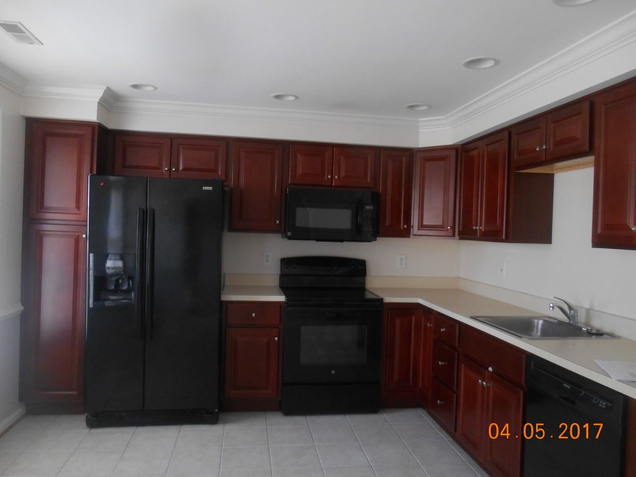 10316 Royal Road - Photo 3 of 10