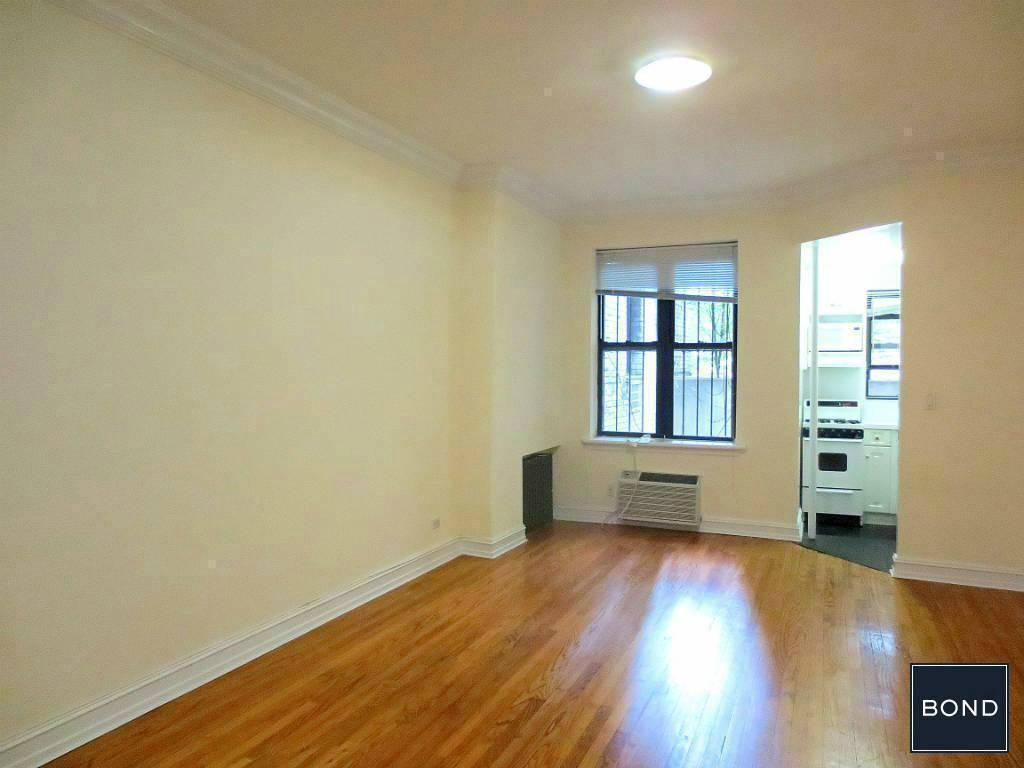 Lexington Ave & E 46th St #2B