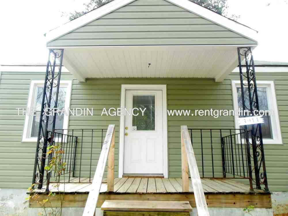 3914 Tennessee Ave NW - Photo 2 of 19