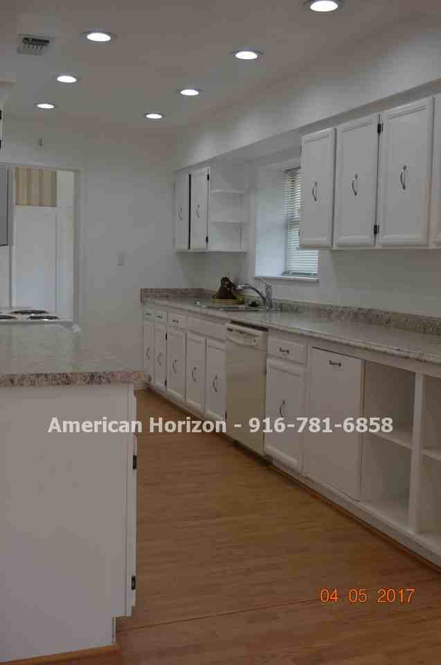 1325 Glenwood Rd - Photo 3 of 25