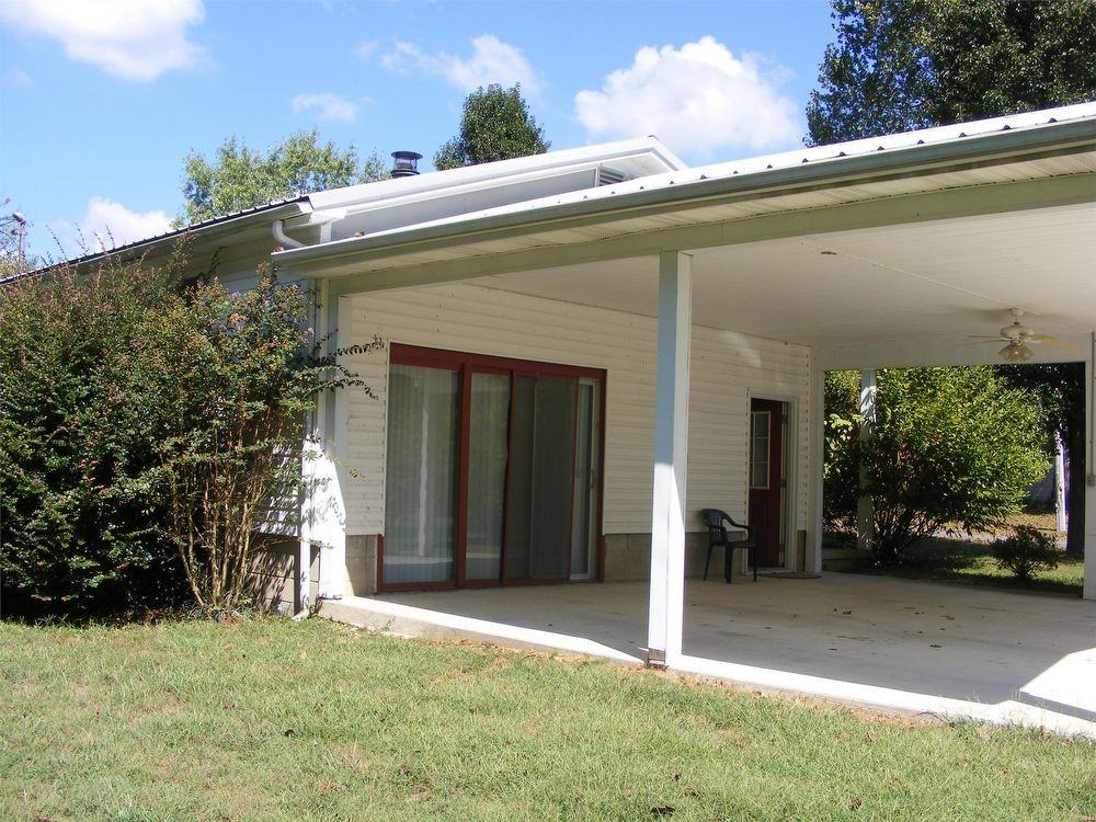 251 Horseshoe Bend Rd - Photo 2 of 12