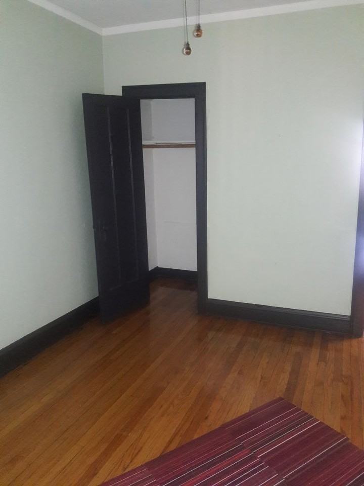 10924 S Vernon Ave #3N - Photo 3 of 8