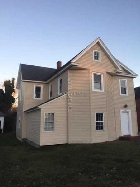 303 E Main St - Photo 2 of 19