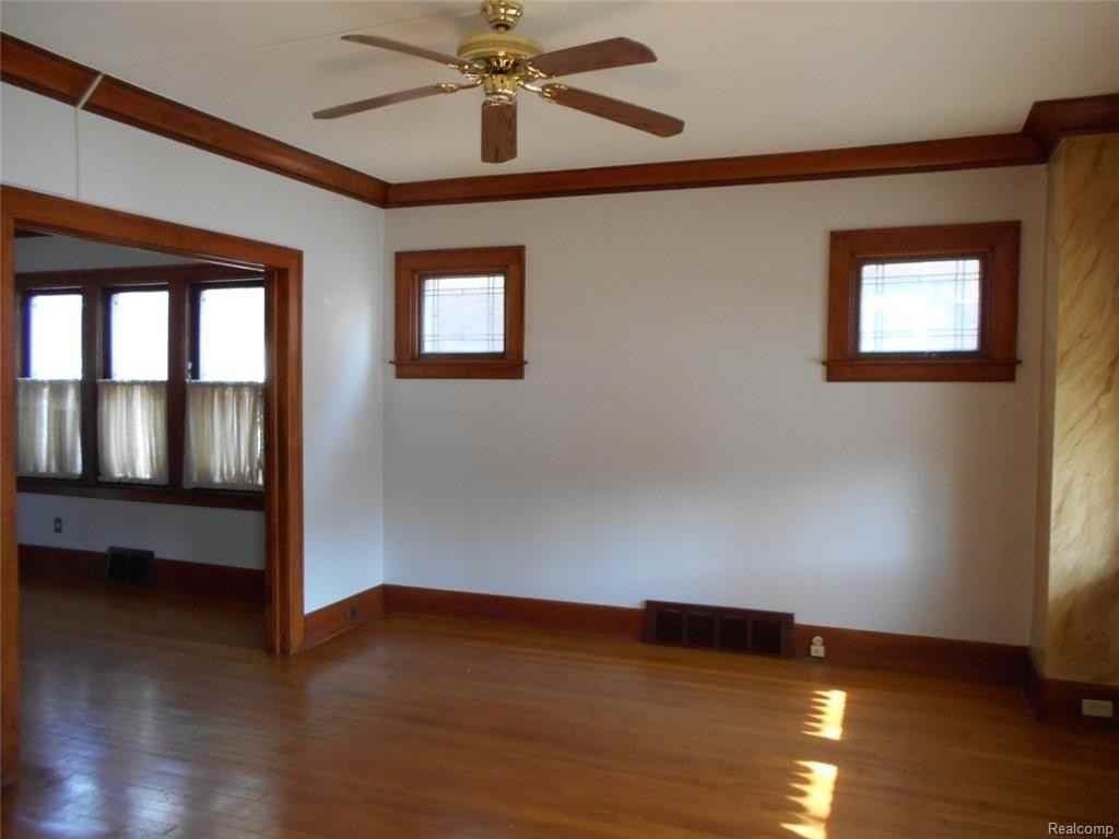 1322 Maryland St - Photo 2 of 21