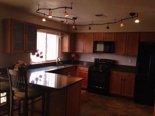 6805 Beck Dr NE - Photo 2 of 10