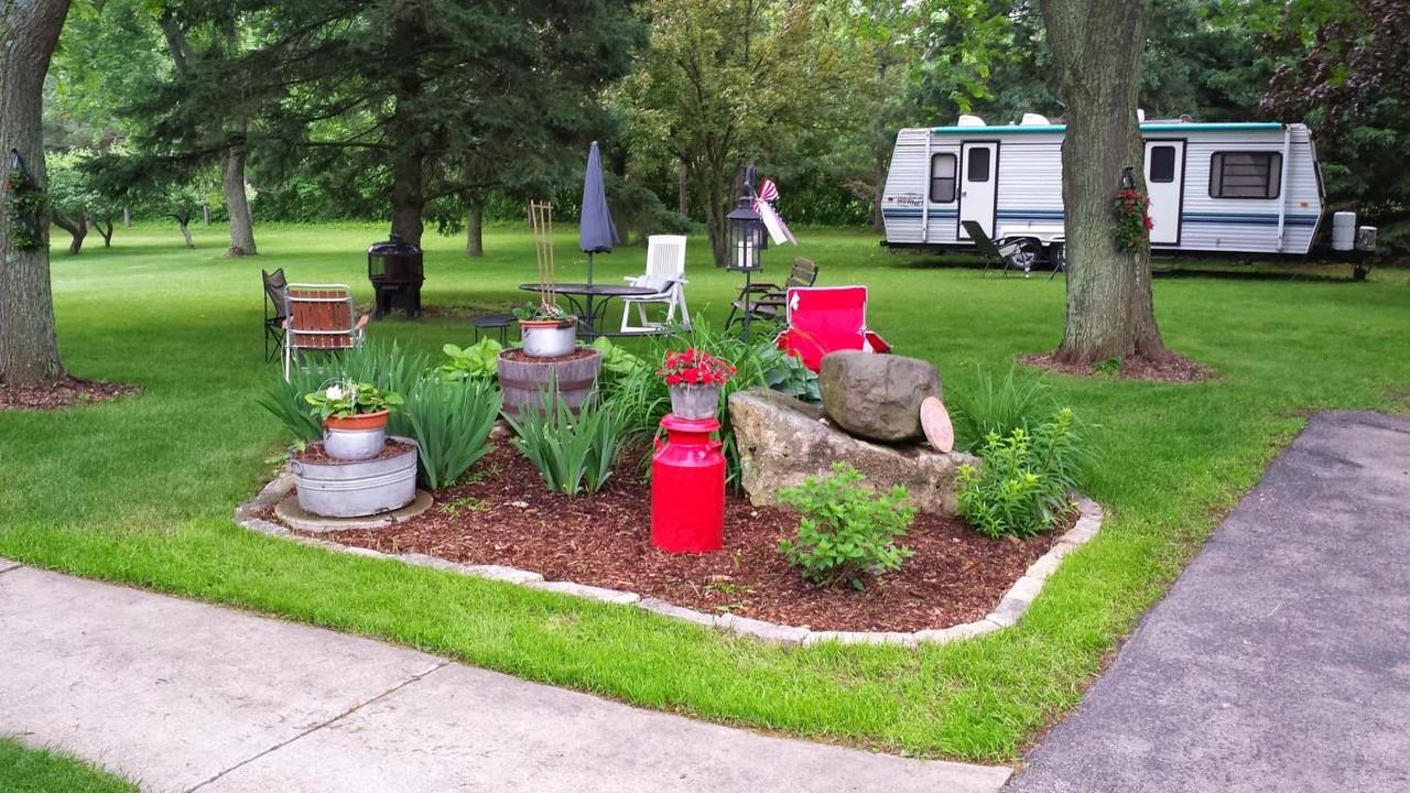 W1076 Harding Rd - Photo 2 of 20