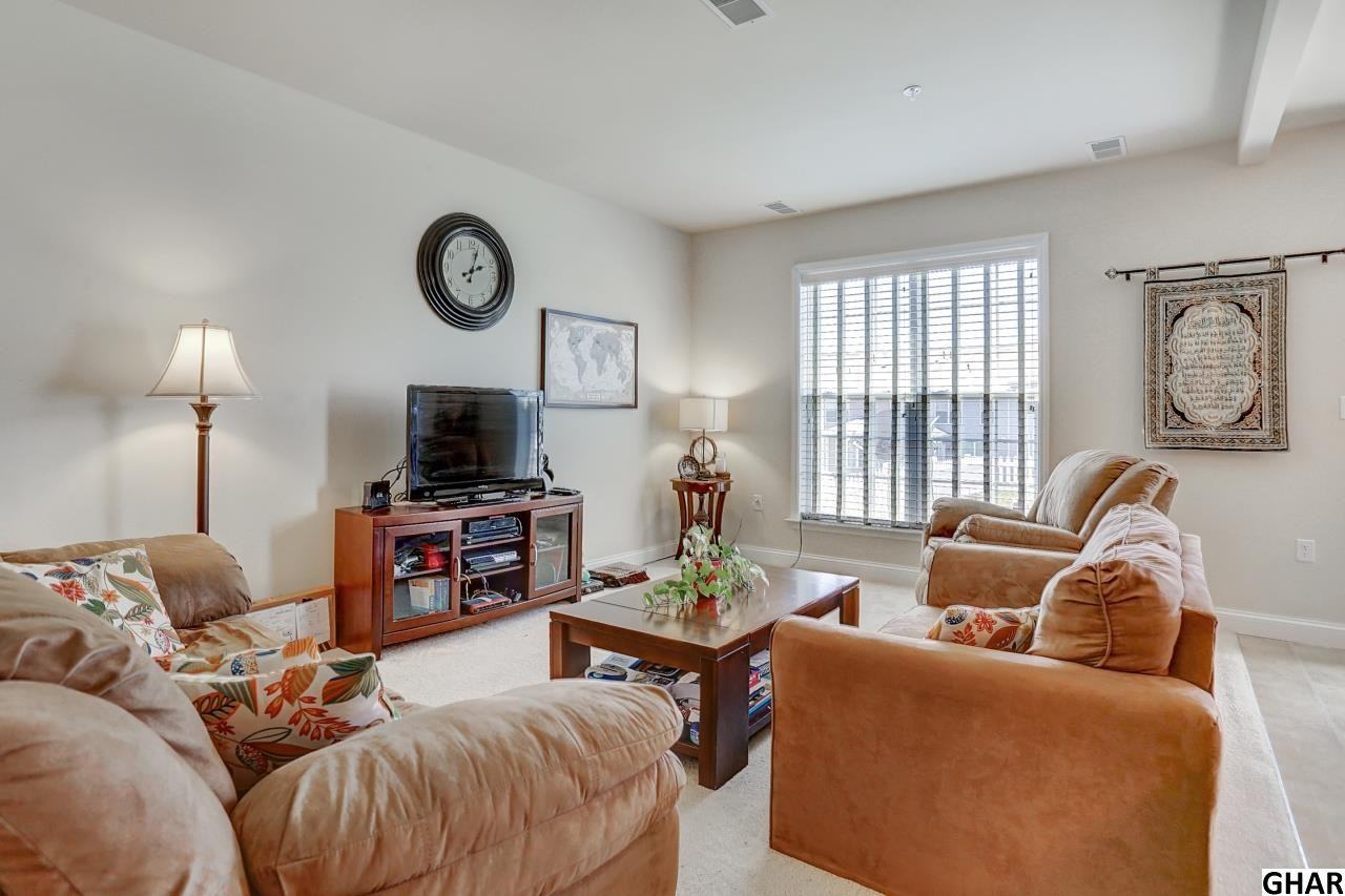 859 Fawn Ln - Photo 2 of 18