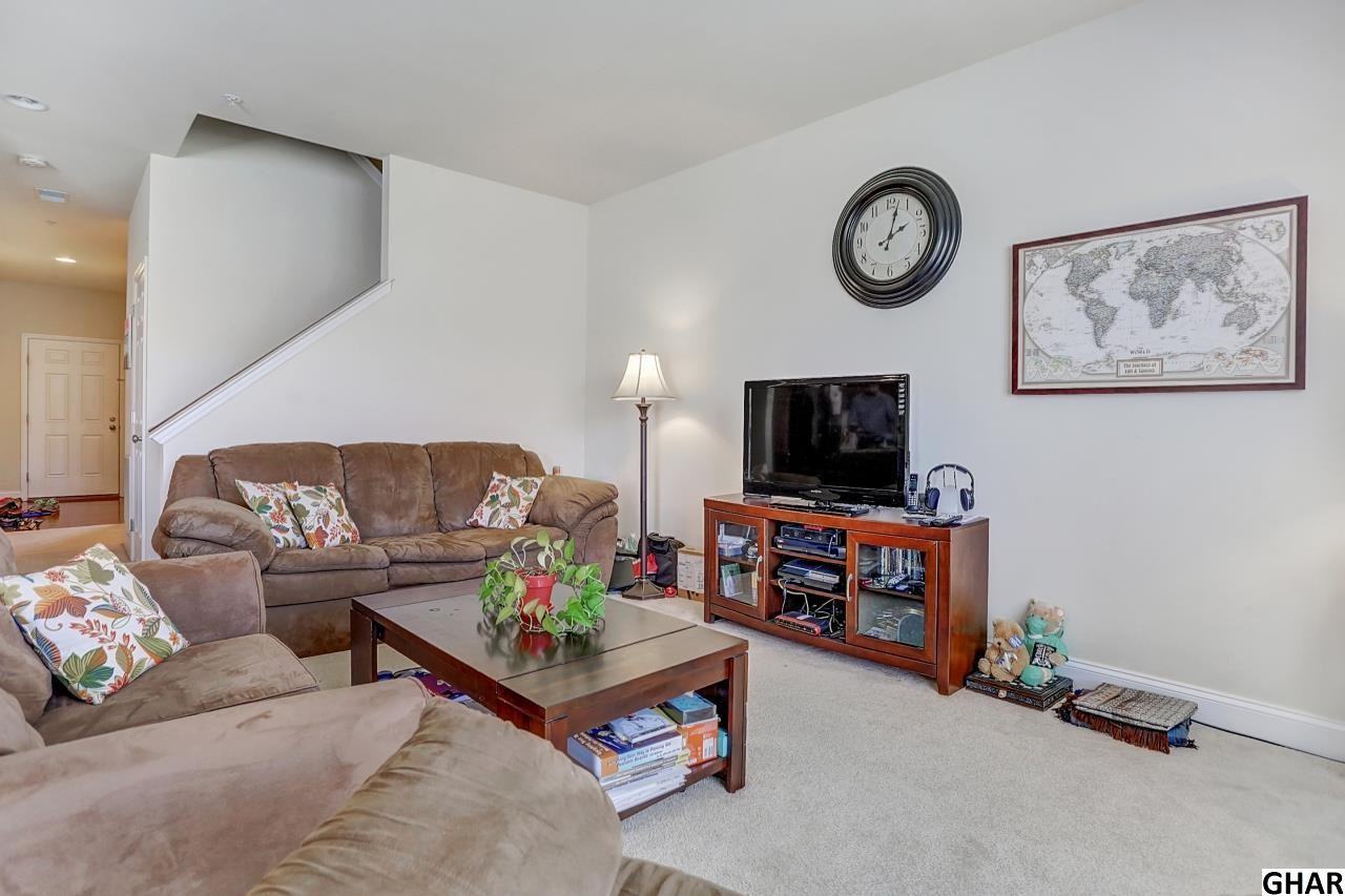 859 Fawn Ln - Photo 3 of 18