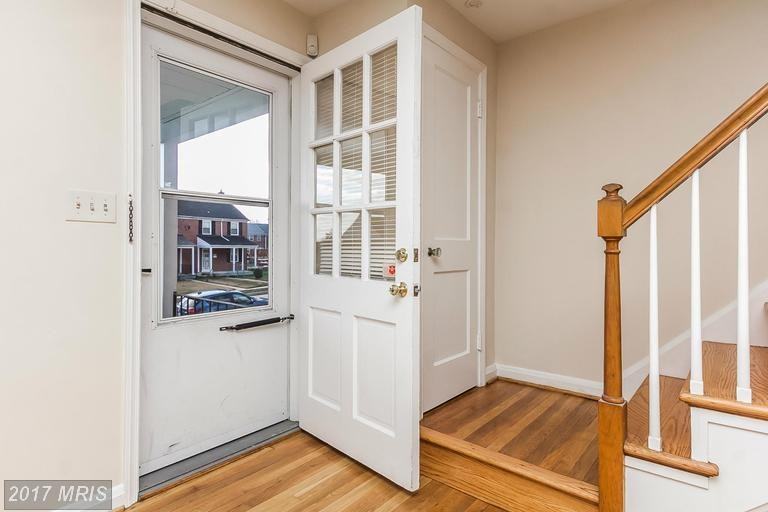 1342 Gittings Ave - Photo 3 of 28