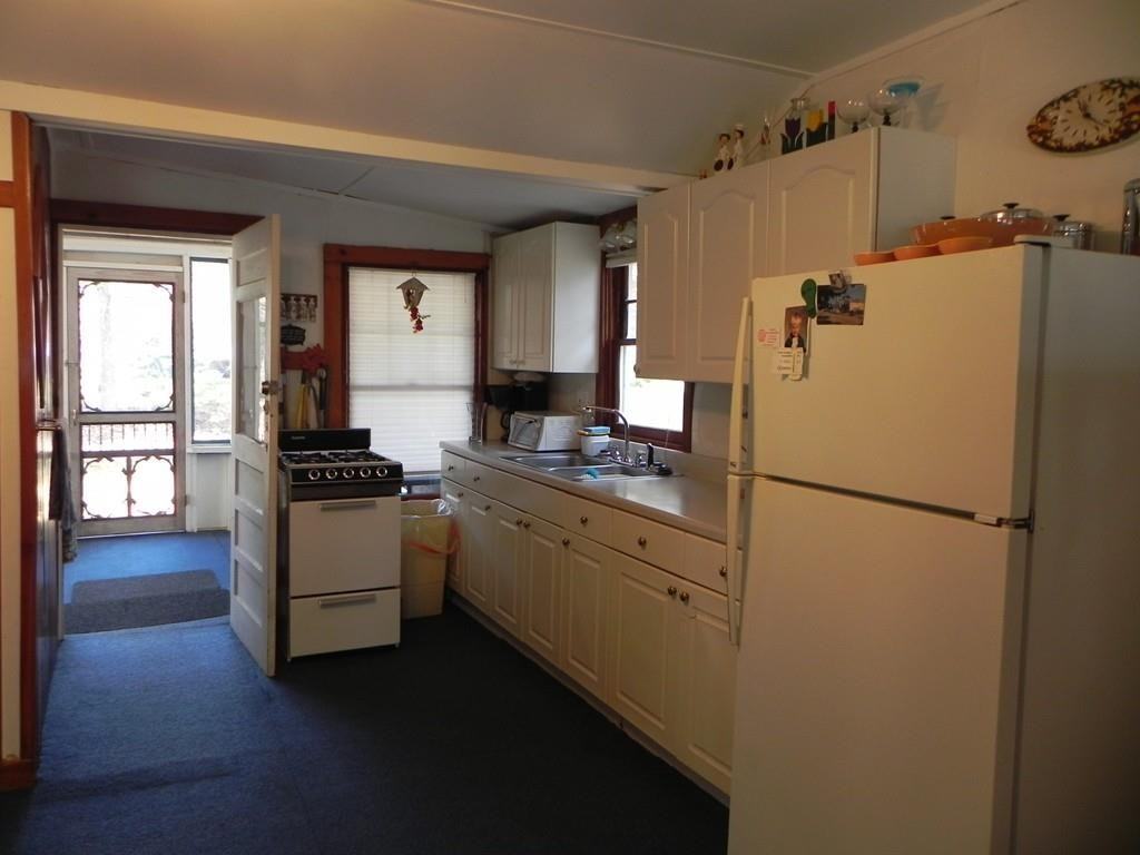 67 Priscilla Ave - Photo 3 of 15