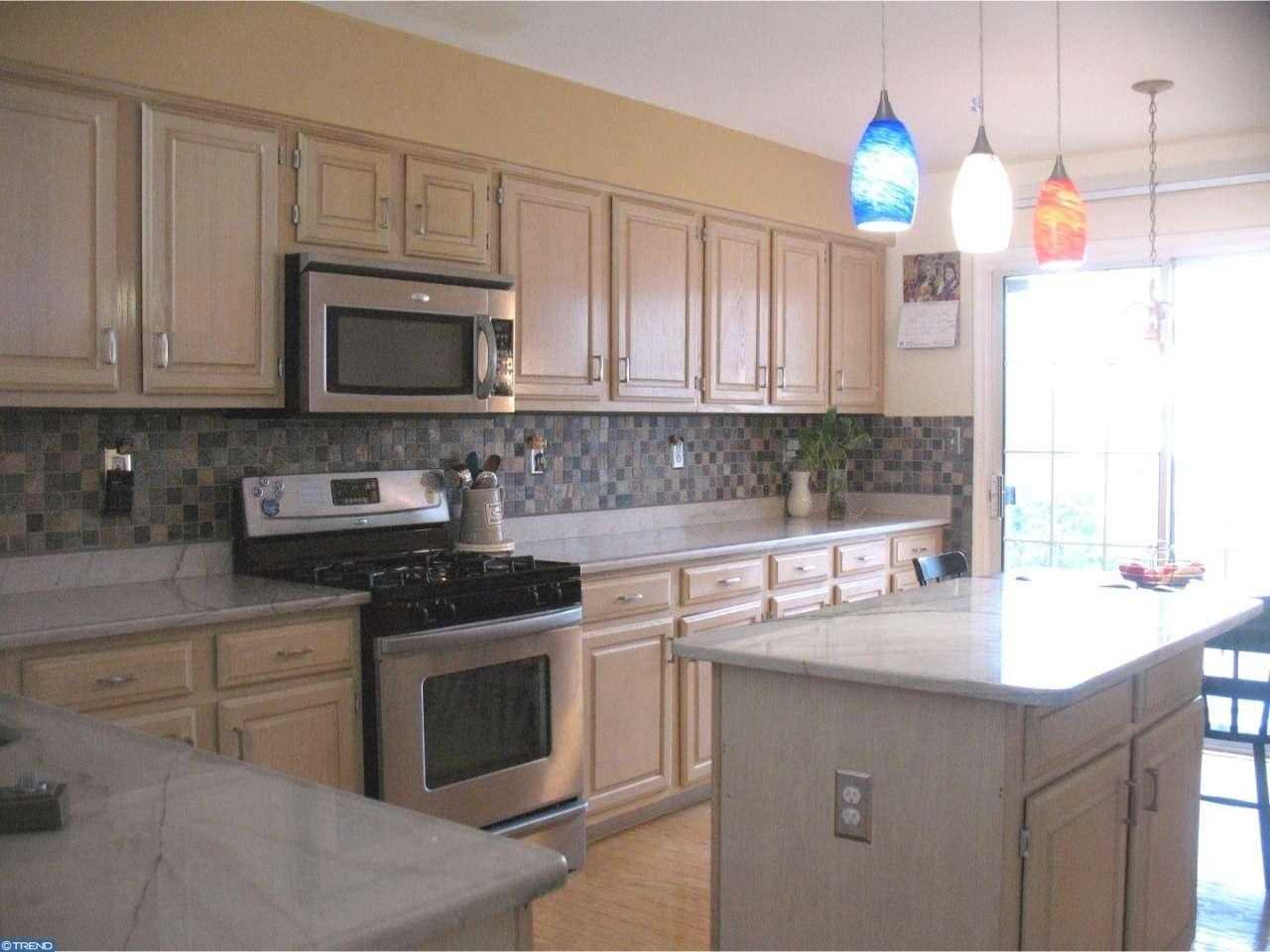 301 Deer Run Ct - Photo 2 of 16