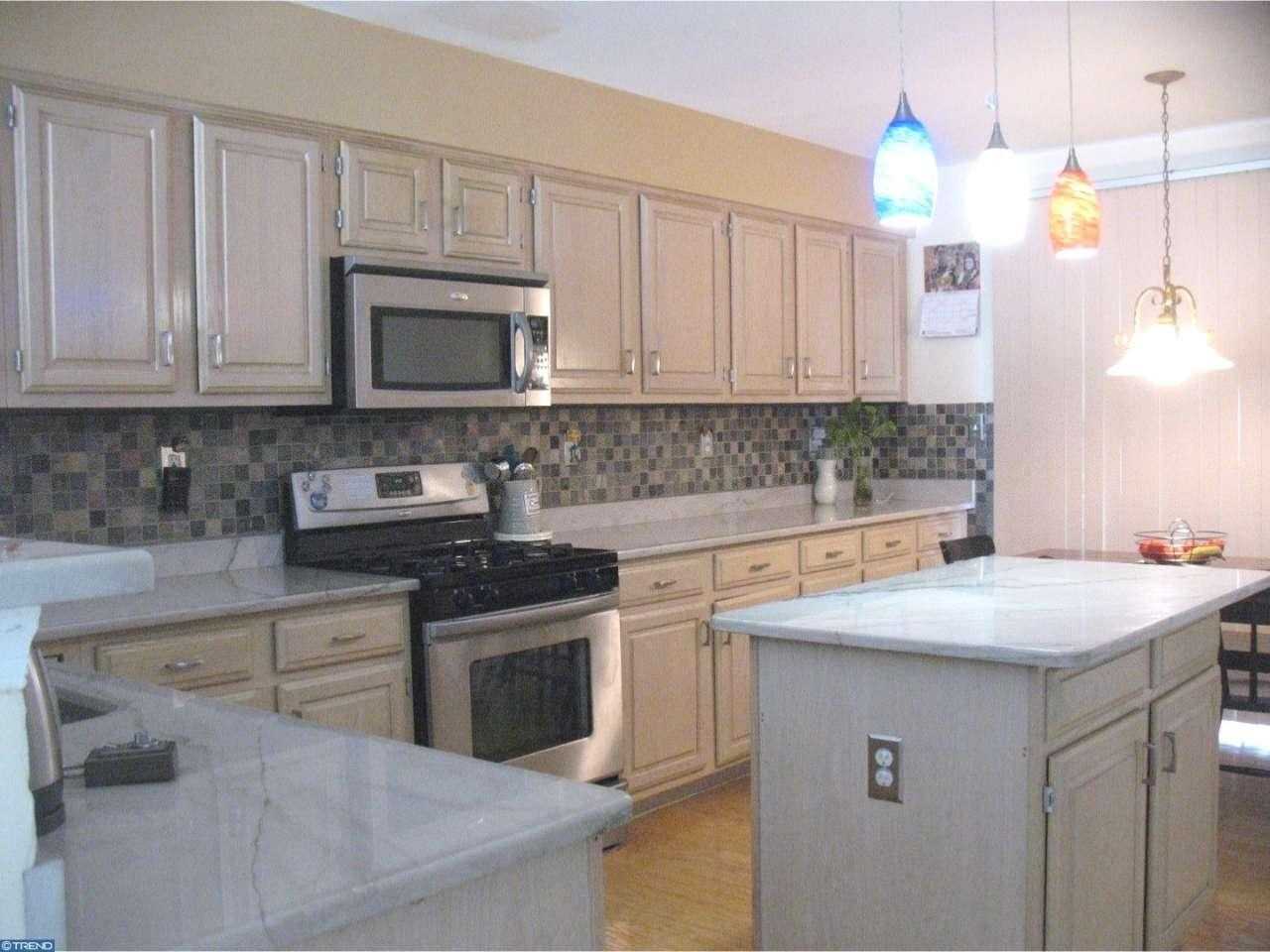 301 Deer Run Ct - Photo 3 of 16