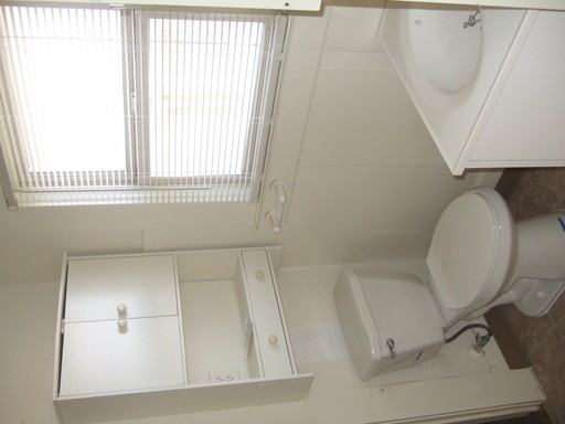 2446 N Chateau Fresno Ave - Photo 3 of 20