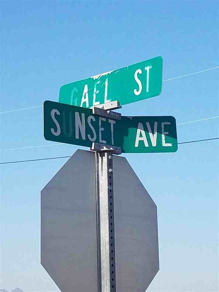 29301 Sunset Ave - Photo 2 of 7