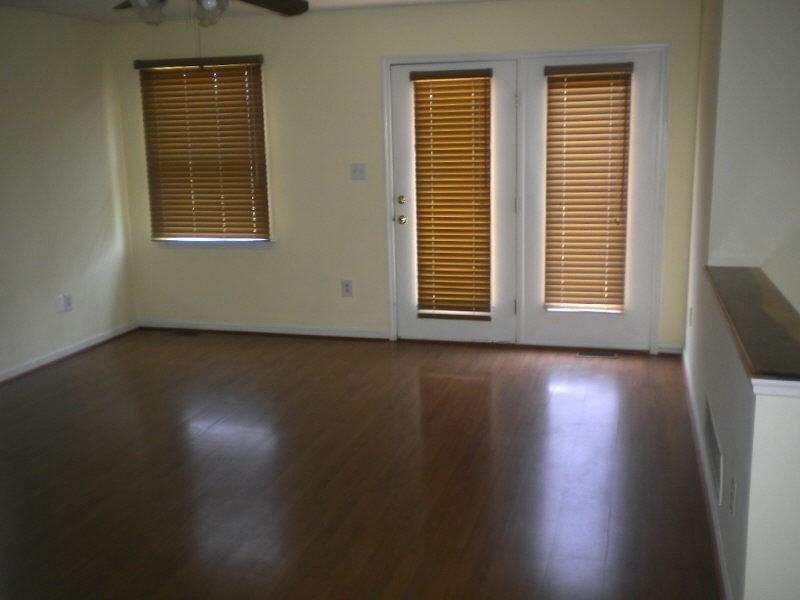 706 Harlequin Ln - Photo 3 of 11