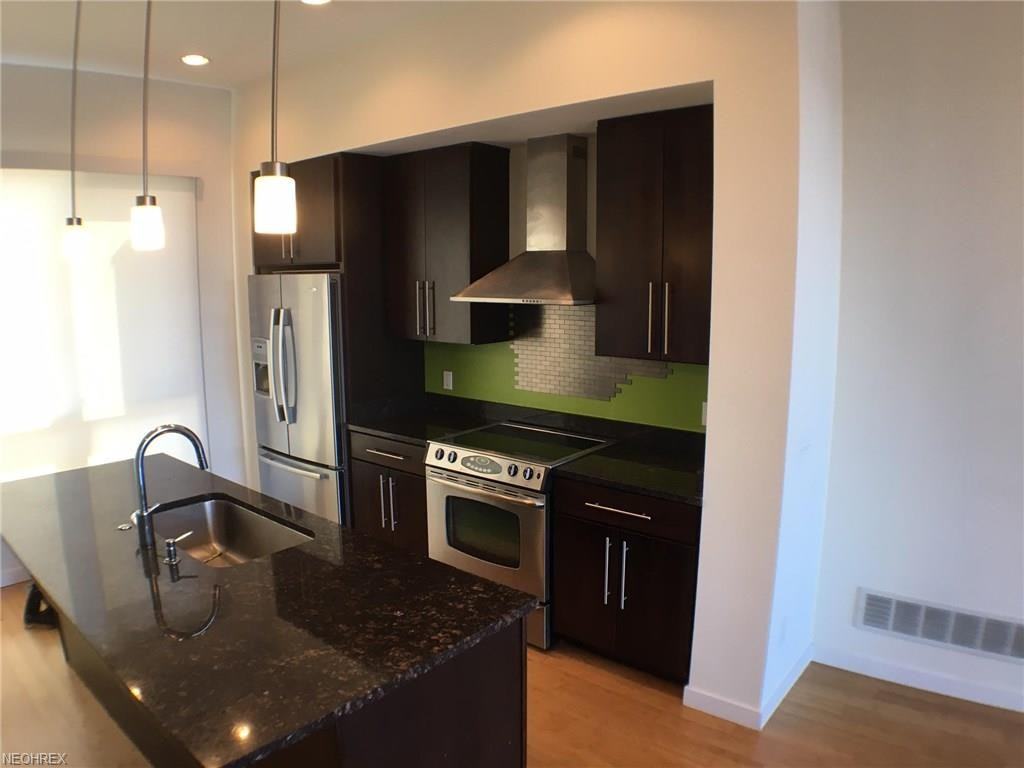 1899 E 119th St - Photo 2 of 33