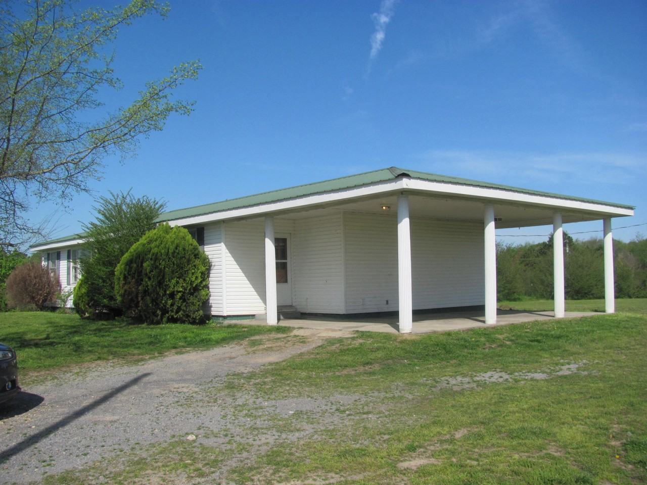 400 Bluebird Trail - Photo 3 of 16