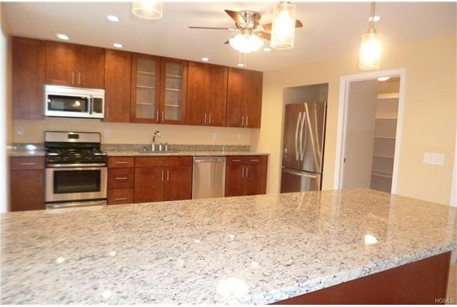 2 Skytop Dr - Photo 2 of 22