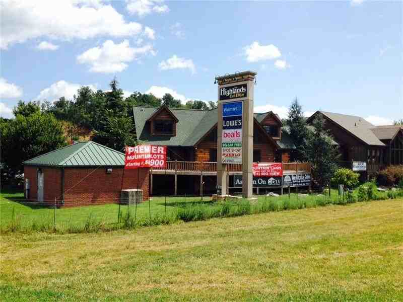 589 Highland Crossing - Photo 2 of 2