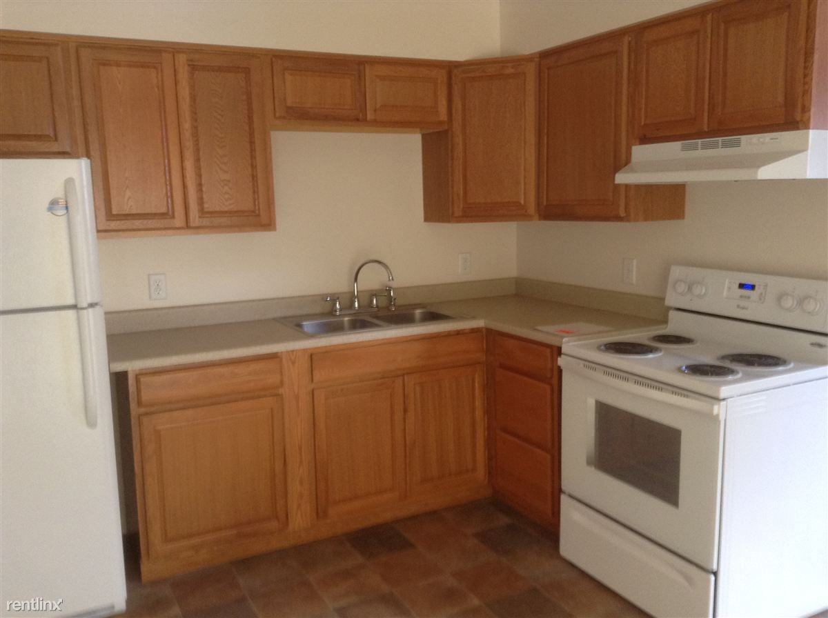 Oak Tree V - Photo 2 of 5